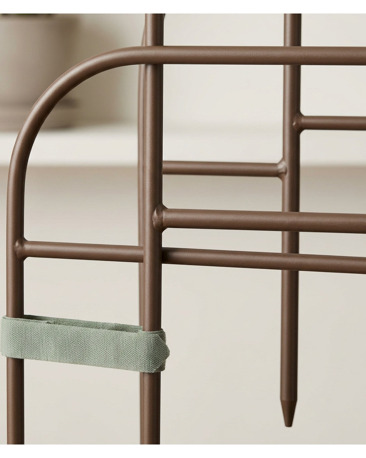 Cndfk Steel Arch Plant Trellis Set of 2 Bronze 60 cm - Detail view